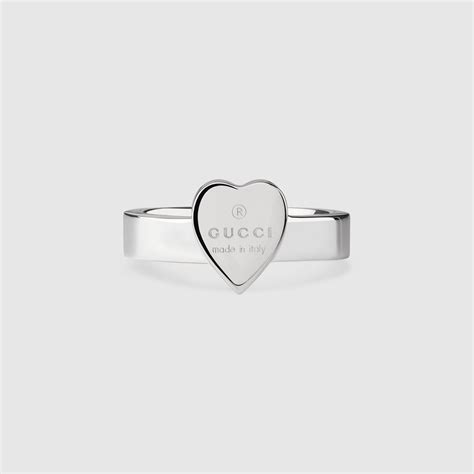 anello gucci cuore